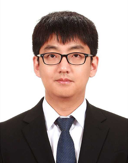 강신혁조교수 사진